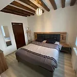 Le Presbytere De Buis بيت للعطل